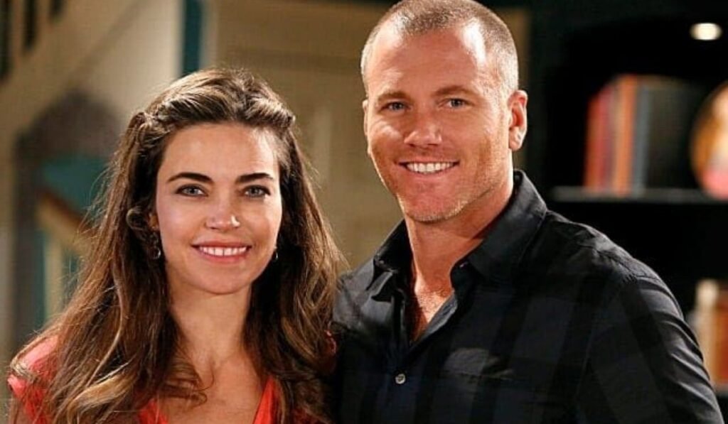 Amelia Heinle